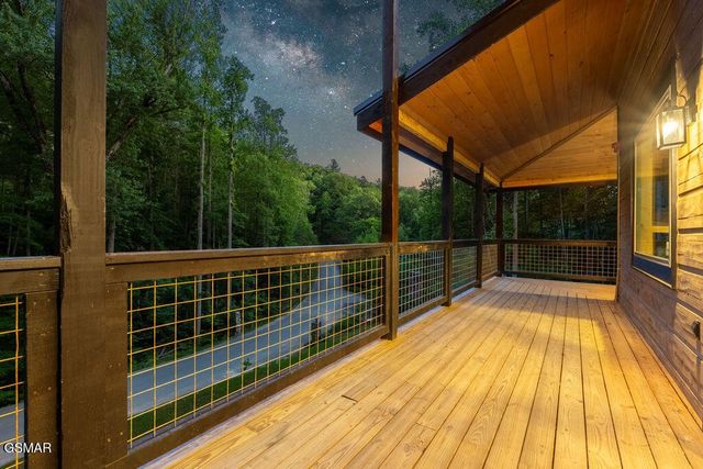 2176 Spurling Road, Sevierville, TN 37862