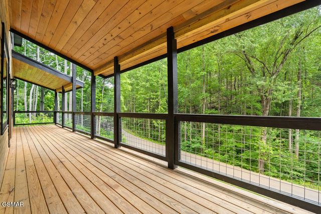 2176 Spurling Road, Sevierville, TN 37862