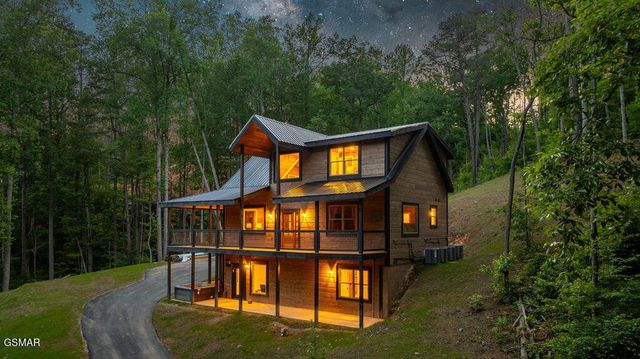 2176 Spurling Road, Sevierville, TN 37862