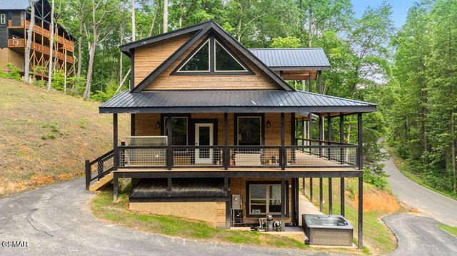 2176 Spurling Road, Sevierville, TN 37862