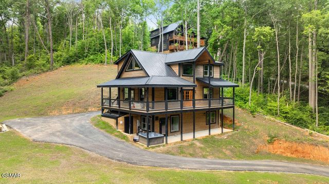 2176 Spurling Road, Sevierville, TN 37862