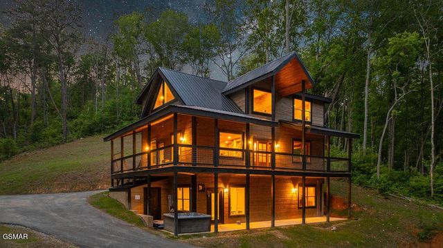 2176 Spurling Road, Sevierville, TN 37862