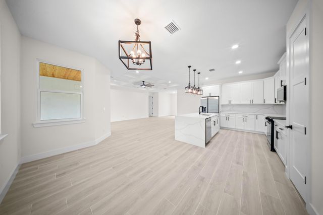 17521 N 76th St Street N, The Acreage, FL 33470