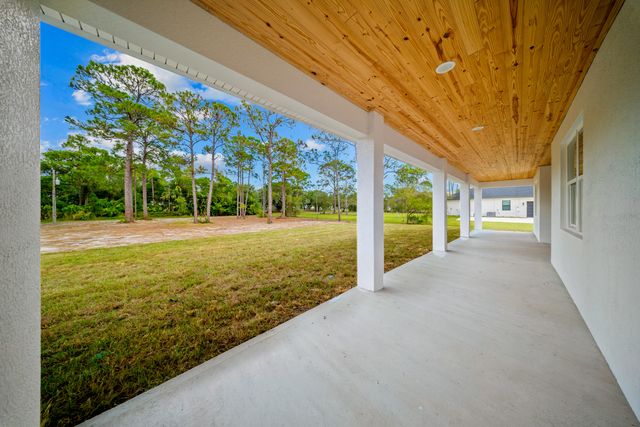 17521 N 76th St Street N, The Acreage, FL 33470