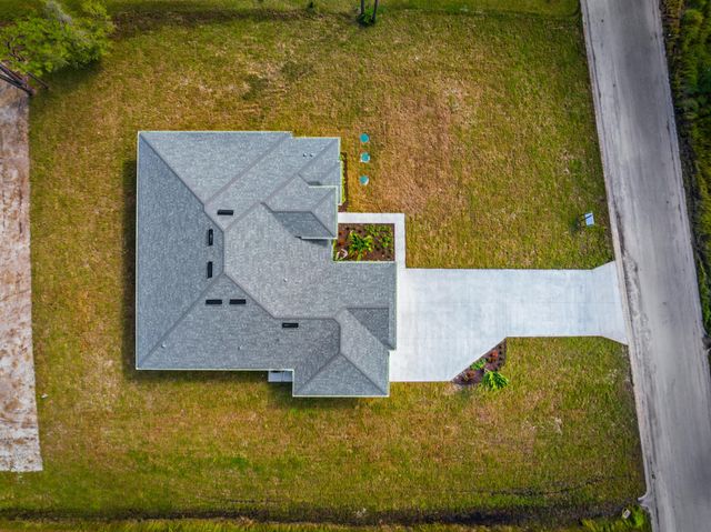 17521 N 76th St Street N, The Acreage, FL 33470