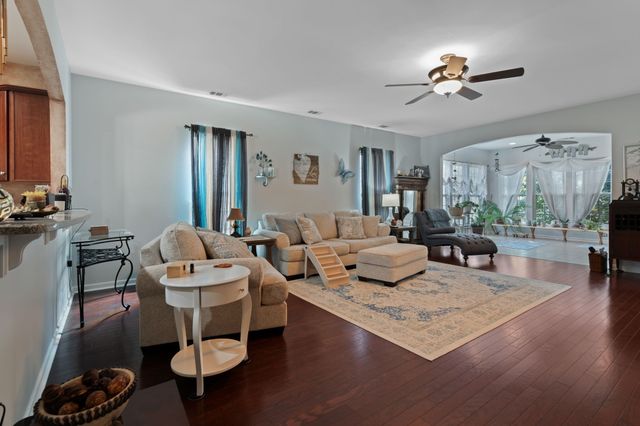 1209 Cannon Ln, Mount Juliet, TN 37122