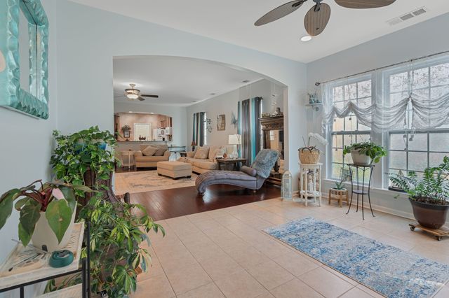 1209 Cannon Ln, Mount Juliet, TN 37122