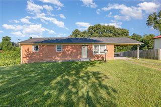 220 Kerner Knolls Drive, Kernersville, NC 27284