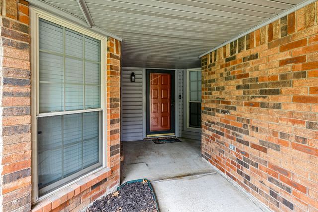7408 Sean Drive, North Richland Hills, TX 76182