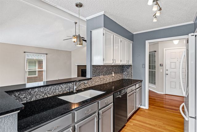 7408 Sean Drive, North Richland Hills, TX 76182