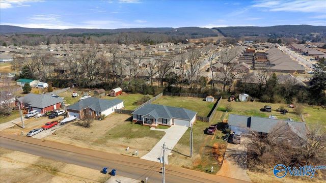 237 Tanner Point Drive, New Market, AL 35761