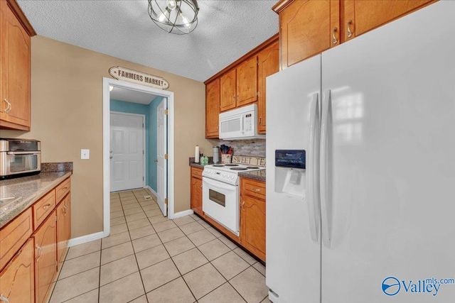 237 Tanner Point Drive, New Market, AL 35761