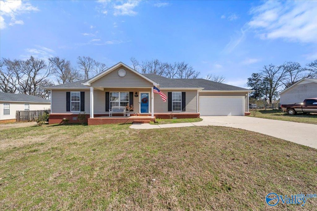 237 Tanner Point Drive, New Market, AL 35761