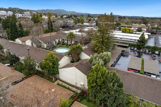 2562 Walnut Blvd 68, Walnut Creek, CA 94596