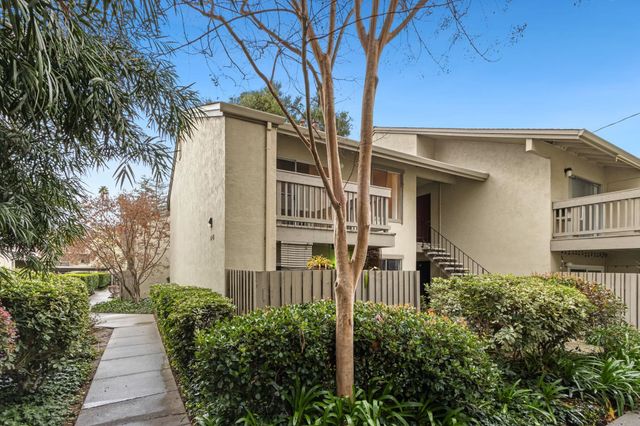 2562 Walnut Blvd 68, Walnut Creek, CA 94596