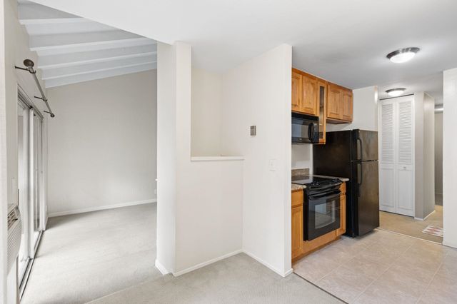 2562 Walnut Blvd 68, Walnut Creek, CA 94596