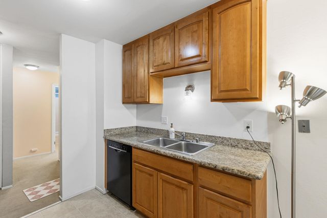 2562 Walnut Blvd 68, Walnut Creek, CA 94596