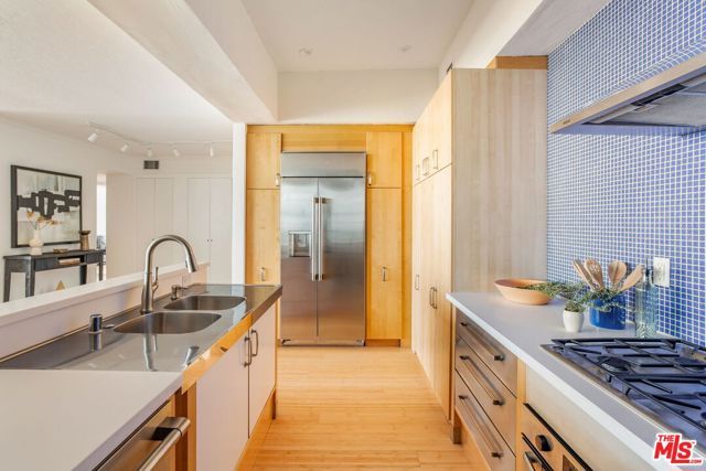 1260 S Beverly Glen Boulevard 405, Los Angeles, CA 90024