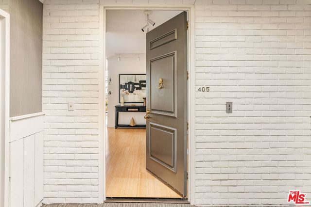 1260 S Beverly Glen Boulevard 405, Los Angeles, CA 90024