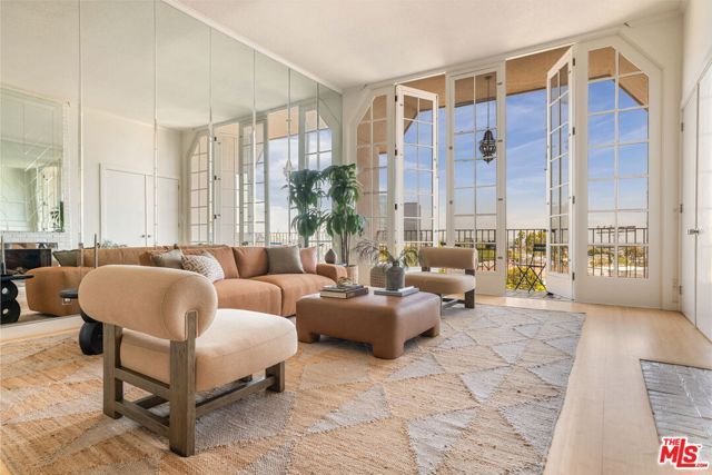 1260 S Beverly Glen Boulevard 405, Los Angeles, CA 90024
