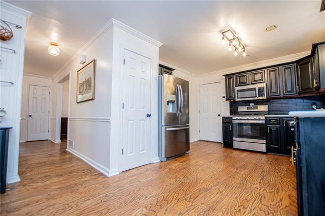 292 Lakeview Lane, Hiram, GA 30141