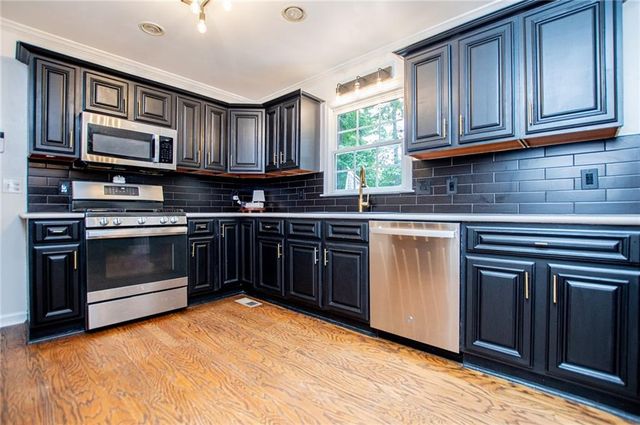 292 Lakeview Lane, Hiram, GA 30141