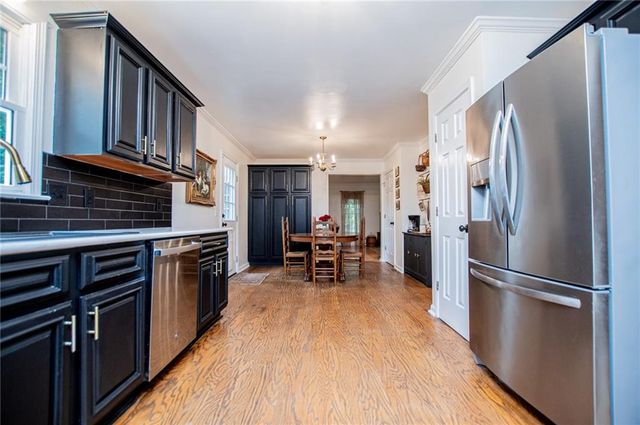 292 Lakeview Lane, Hiram, GA 30141