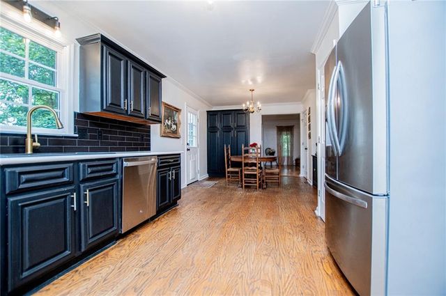 292 Lakeview Lane, Hiram, GA 30141