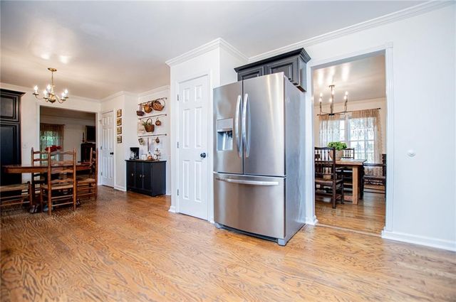 292 Lakeview Lane, Hiram, GA 30141