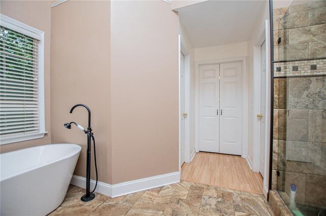 292 Lakeview Lane, Hiram, GA 30141