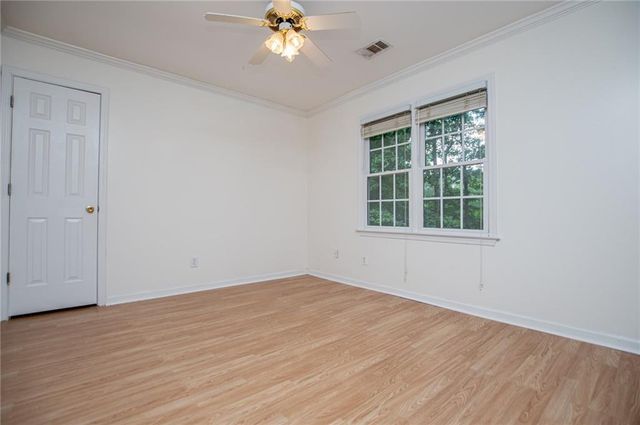 292 Lakeview Lane, Hiram, GA 30141