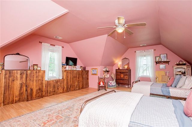 292 Lakeview Lane, Hiram, GA 30141