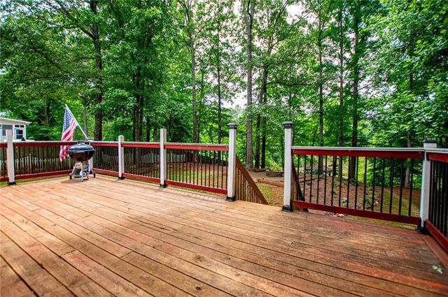 292 Lakeview Lane, Hiram, GA 30141