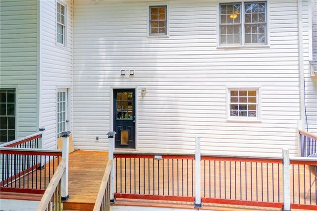 292 Lakeview Lane, Hiram, GA 30141