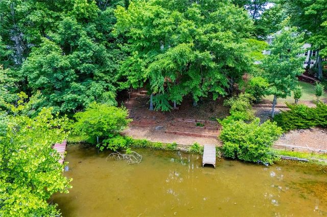 292 Lakeview Lane, Hiram, GA 30141