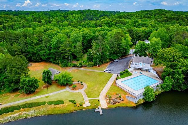 292 Lakeview Lane, Hiram, GA 30141