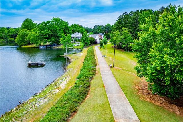 292 Lakeview Lane, Hiram, GA 30141