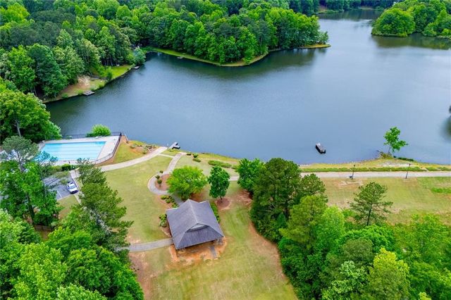 292 Lakeview Lane, Hiram, GA 30141