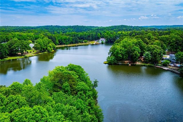 292 Lakeview Lane, Hiram, GA 30141