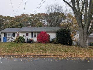 188 Beth Lane, Waterbury, CT 06705