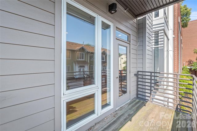 2200 Lyndhurst Avenue 201, Charlotte, NC 28203