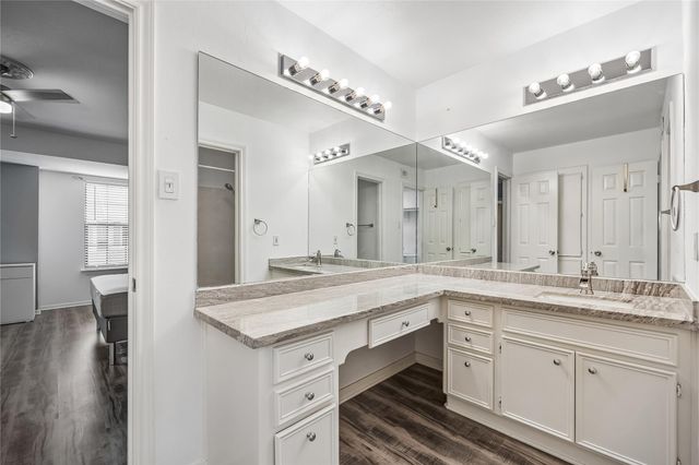 763 Bering Drive B, Houston, TX 77057