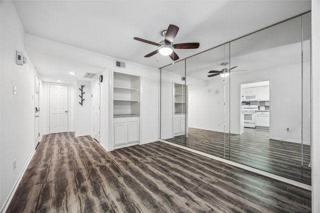 763 Bering Drive B, Houston, TX 77057