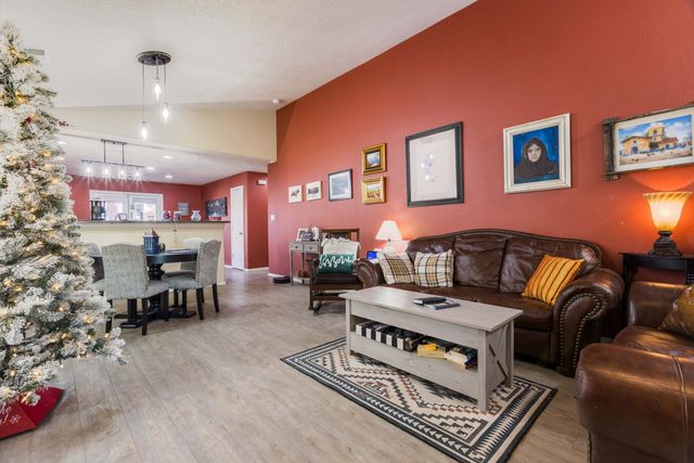 1821 Gallinas Road NE, Rio Rancho, NM 87144