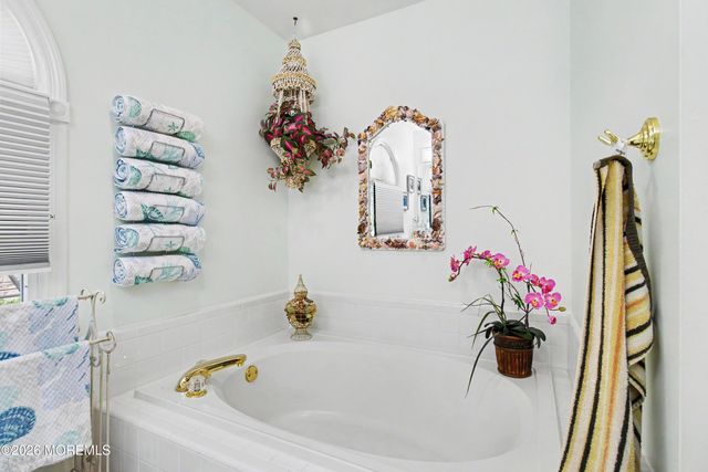2222 Beltane Road, Toms River, NJ 08755