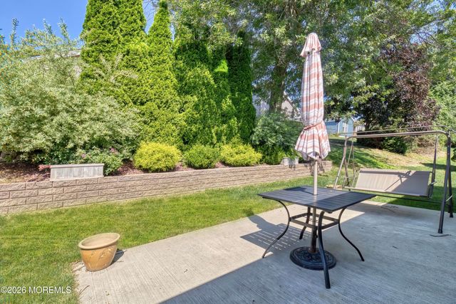2222 Beltane Road, Toms River, NJ 08755