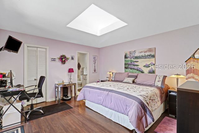 33 Oak Ct, Hilton Head Island, SC 29928