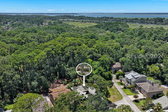 33 Oak Ct, Hilton Head Island, SC 29928