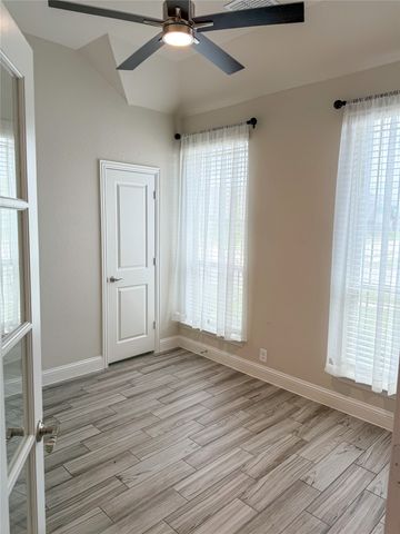 2700 Richard St Street, Burleson, TX 76028