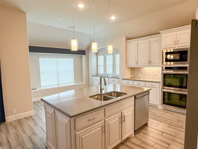 2700 Richard St Street, Burleson, TX 76028